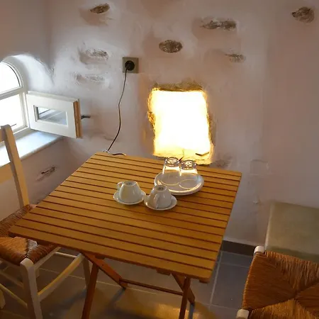 Byzantino Lefkes (Paros)